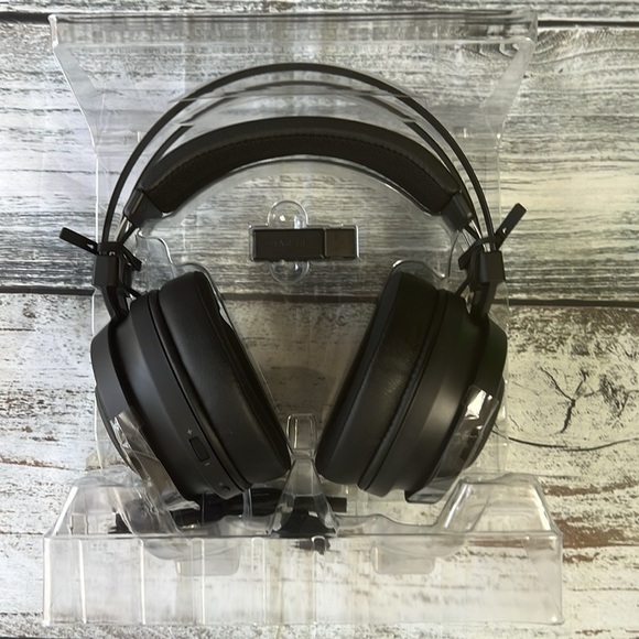 Razor Nari Essential Wireless Gaming Headset / Microphone not Included - Picture 7 of 9